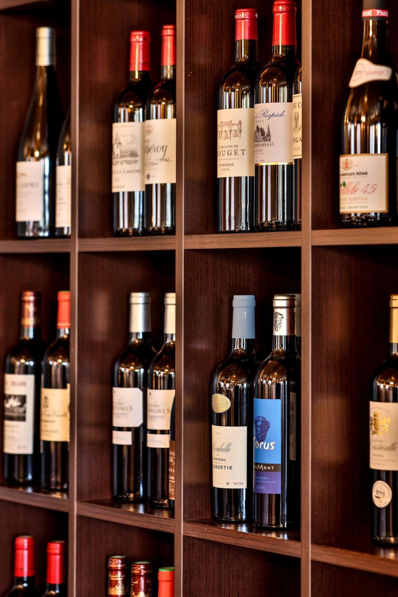Logis Hotel-Restaurant Les Voyageurs La Coquille Dış mekan fotoğraf
